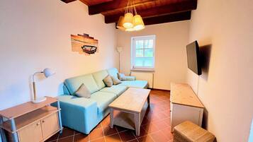 TV, videoteca, impianto stereo