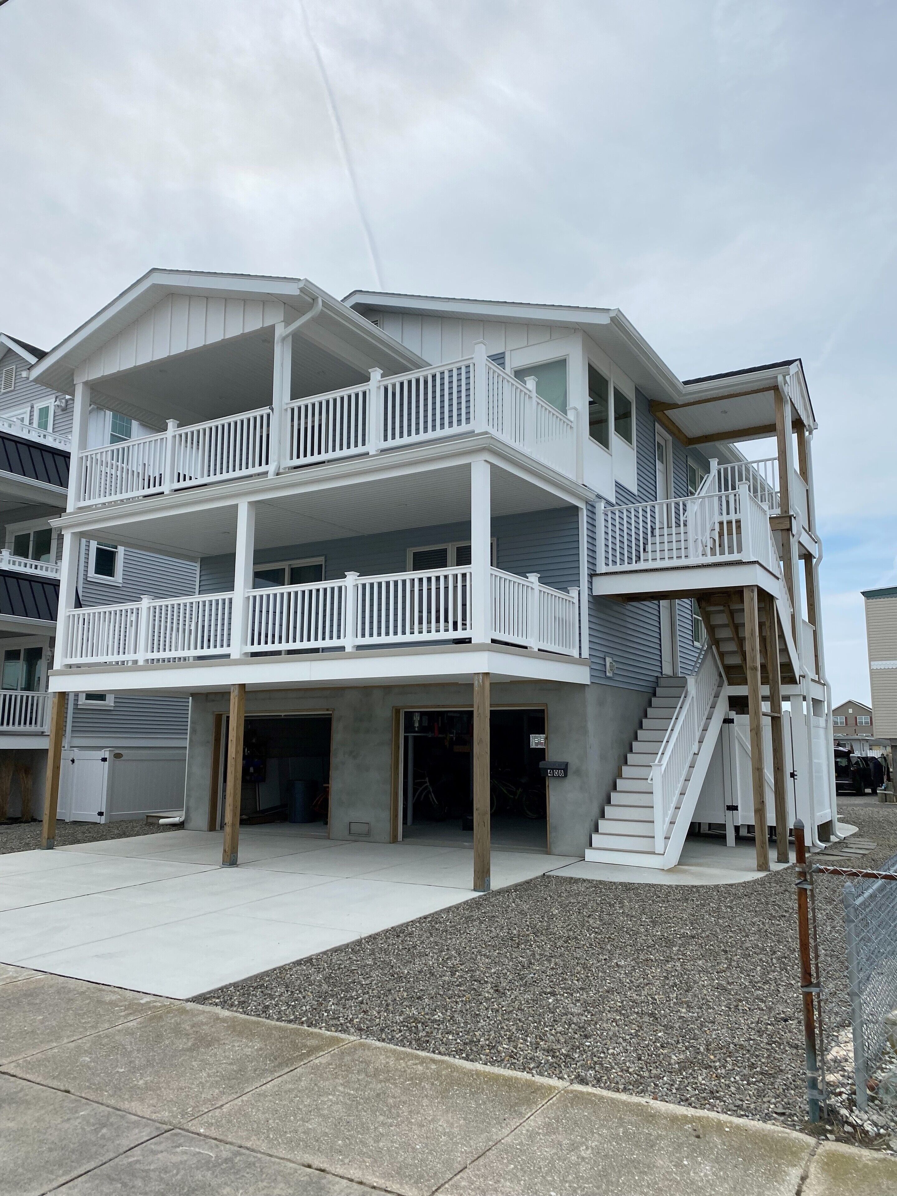 3 bedroom 1 and 1/2 bathroom townhome.