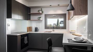 House | Private kitchen | Fridge, oven, stovetop, electric kettle