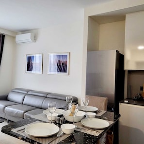 Deluxe Apartment | Living area - Belgrade Waterfront Tower View (Belgrade)