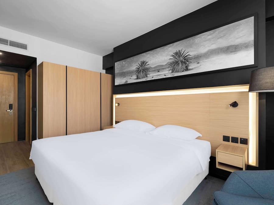 Minibar, in-room safe, desk, laptop workspace