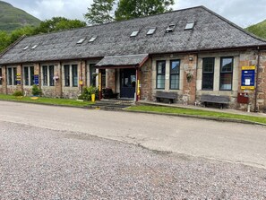 Front of property - Blackwater Hostel and Campsite (Kinlochleven)