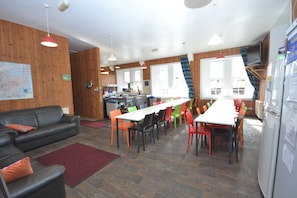 Lounge - Blackwater Hostel and Campsite (Kinlochleven)