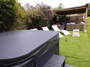 Terrace/patio - qQZsdqsxdsqw<dqsdqzsdsqdsqd qsdqsd qsdqs d sdf qsd qsd qsd qsdf az"ed sdf qsdc  (Cahagnes)