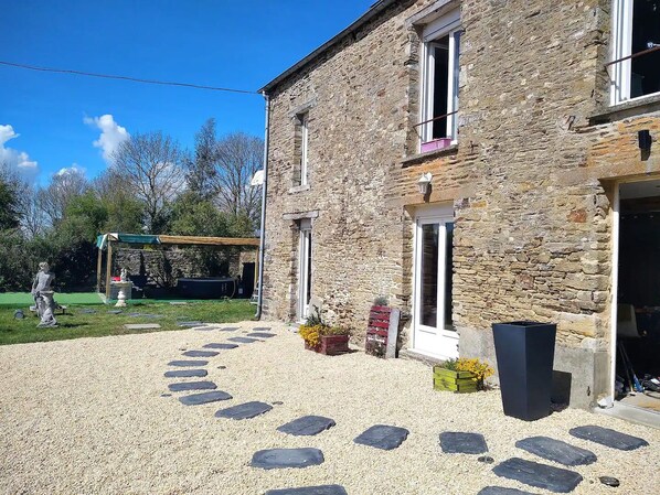 Exterior - qQZsdqsxdsqw<dqsdqzsdsqdsqd qsdqsd qsdqs d sdf qsd qsd qsd qsdf az"ed sdf qsdc (Cahagnes)