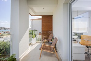 컴포트 아파트 | 발코니
