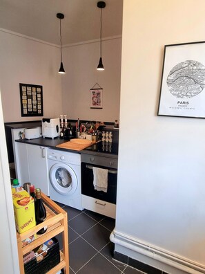 Private kitchen - Appart 2 Pièces Dans L'hyper Centre au Calme (Clichy)