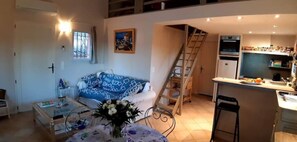 Fireplace - Nid D'amour à la Campagne (Salernes)