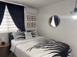 1 bedroom, desk, iron/ironing board, free WiFi