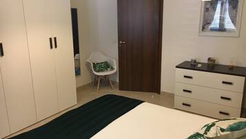 2 habitaciones, wifi gratis y ropa de cama