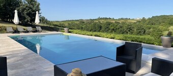 Château de Charme Avec Piscine Proche de St Emilion