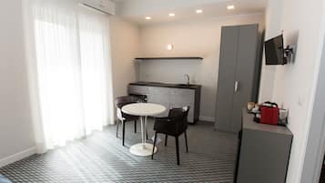 Quarto família | 1 quarto, cofres nos quartos, individualmente mobiliados, escrivaninha
