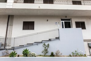 Front of property - Malu Suites (Messina)