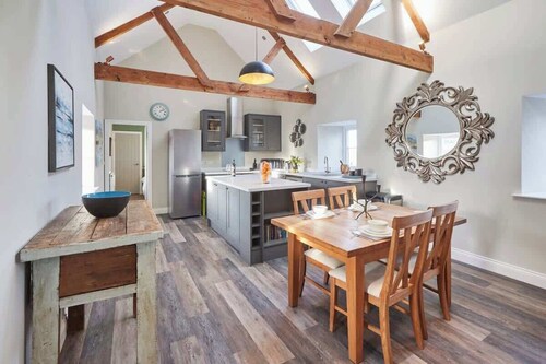 Host & Stay | The Loft