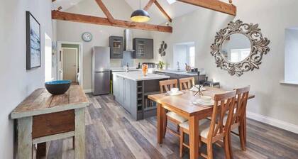 Host & Stay | The Loft