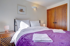 2 chambres, fer et planche à repasser, Wi-Fi, literie fournie