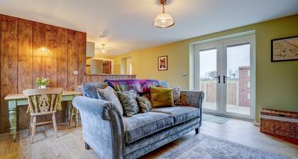 Bumblebee Cottage | East Ruston Cottages