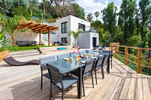 Super-Cannes: Villa luxe ,Piscine chauffée, parking, CLIM,5min Cannes centre
