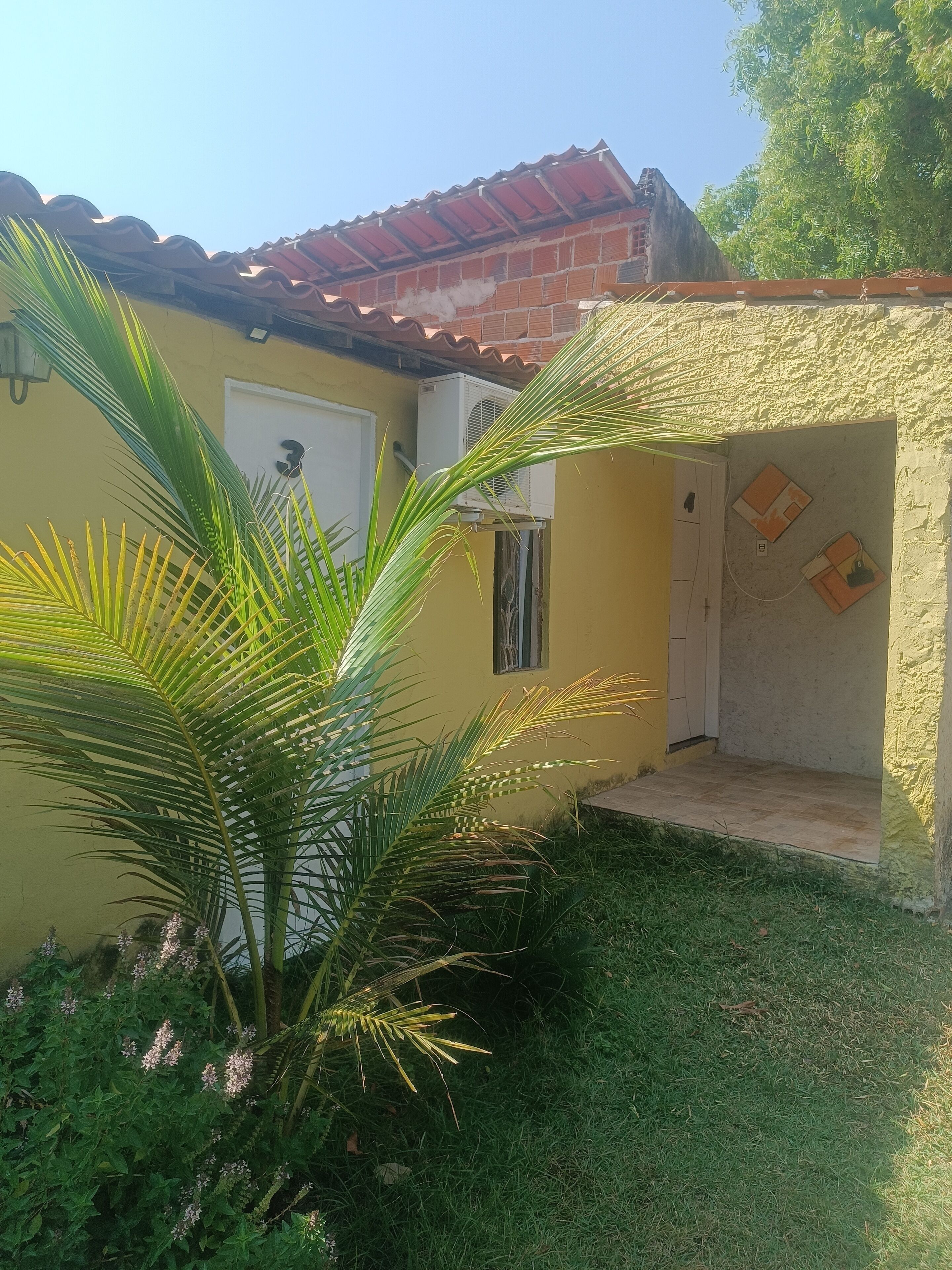 TV de tela plana, monitores de computador, impressoras