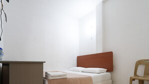Standard Double Room - Amrise Hotel 12 (Singapore)