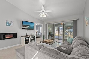 TV, fireplace - StarfishBeachHouse: 2Blks2Bch, Outdoor Living, Dogs OK, FREE Daily Activities! (Panama City Beach)