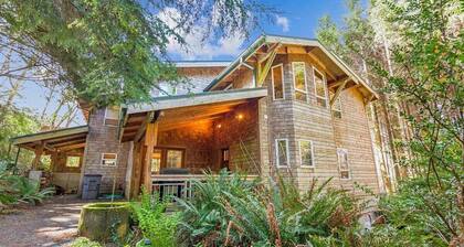 Fernhaven - New Listing!