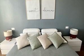1 chambre, bureau, fer et planche à repasser, Wi-Fi gratuit