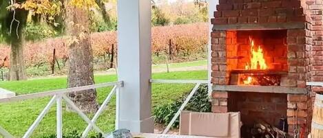 تناول الطعام بالخارج