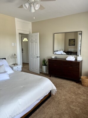 1 habitación, wifi y ropa de cama