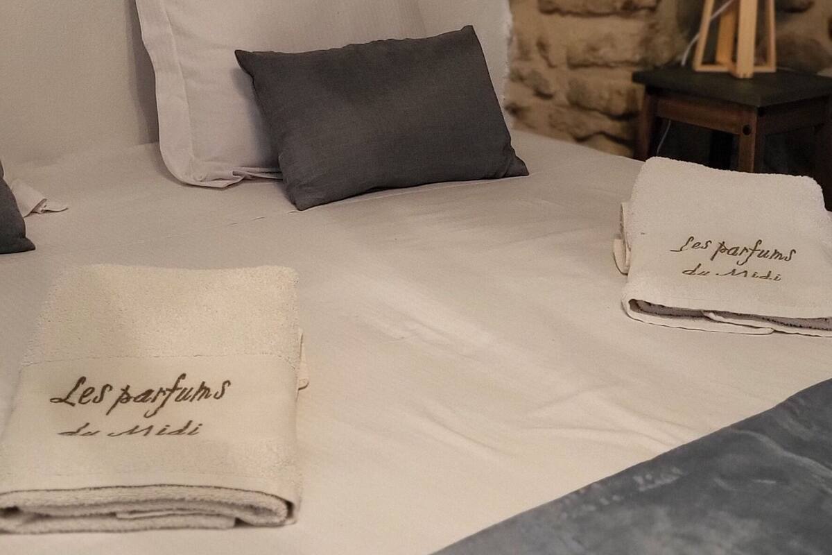 Estudio Deluxe, 1 cama de matrimonio grande, no fumadores, cocina | Ropa de cama de alta calidad y sistema de insonorización