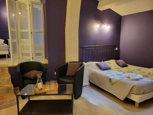 Dobbeltrom – familie | Sengetøy av topp kvalitet, individuelt innredet og lydisolert