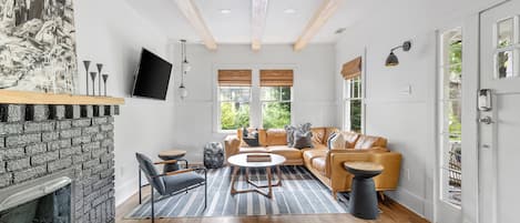 Televisie, boeken en een stereo