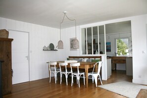 Dining - Wunderschönes Haus, der Strand zu Fuß Erreichbar (Sarzeau)