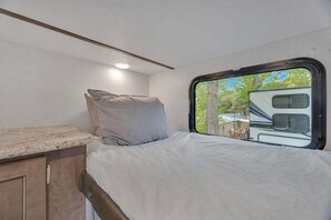 2 habitaciones, wifi gratis y ropa de cama