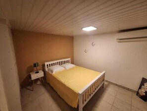 1 chambre, Wi-Fi gratuit, draps fournis