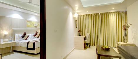 1 bedroom, desk, free WiFi