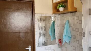 Family House | Bathroom