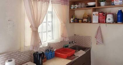 Lux Suites 2 Bedroom Donholm Bungalow