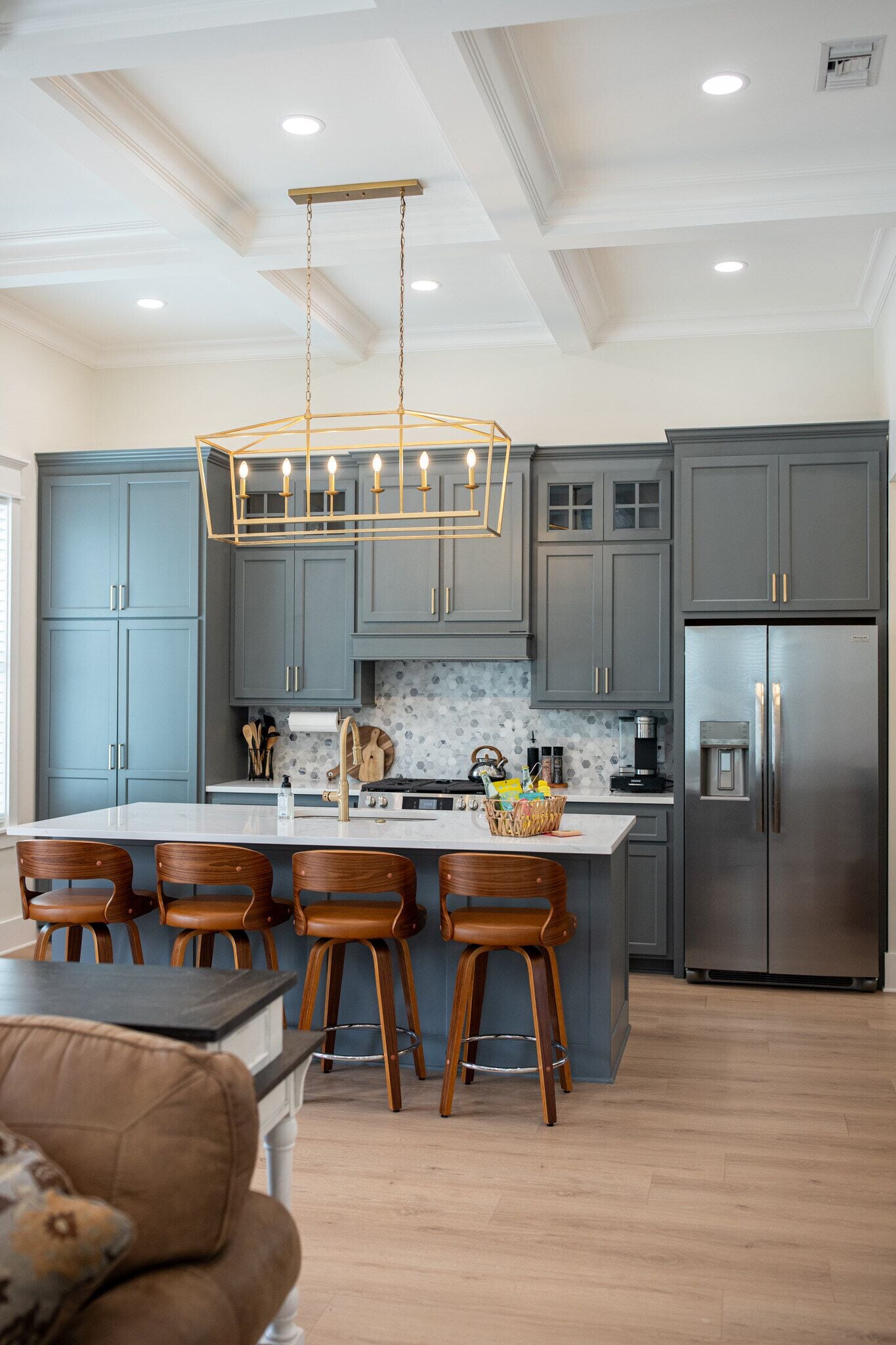 ثلاجة، ميكروويف، فرن، موقد طهي مسطح