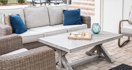 OceanView on 2nd Street - Walk to Beach - Heated Pool - Gazebo - Grill