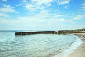 Beach nearby - Holiday homes with air conditioning, pool, jacuzzi (Jaroslawiec)