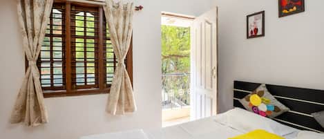 2 bedrooms, iron/ironing board, free WiFi