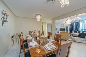 Dining room - SuperHost - Family 3BR Apartment With Sp (Dubai)