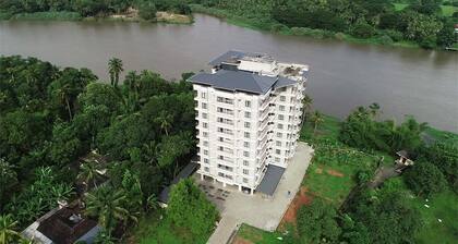 Mystic River - Wake up where the river sings. Full river view Apartment