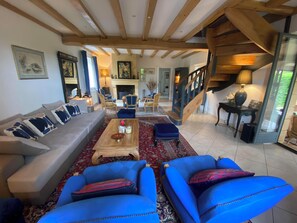 Living area - Villa le Lébérou, ideal for holidays with family or friends (Sarlat-la-Canéda)