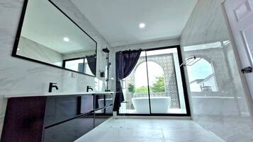 Villa, Non Smoking, Garden View | Bilik Mandi