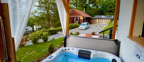 Cottage « Premier », 2 chambres, bain à remous, vue jardin | Terrasse/Patio