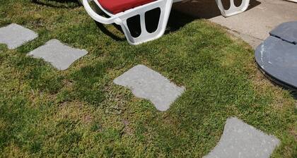 Cozy 2 bed, 1 full bath private cottage, 10 min. walk to Wildwood beach & boards