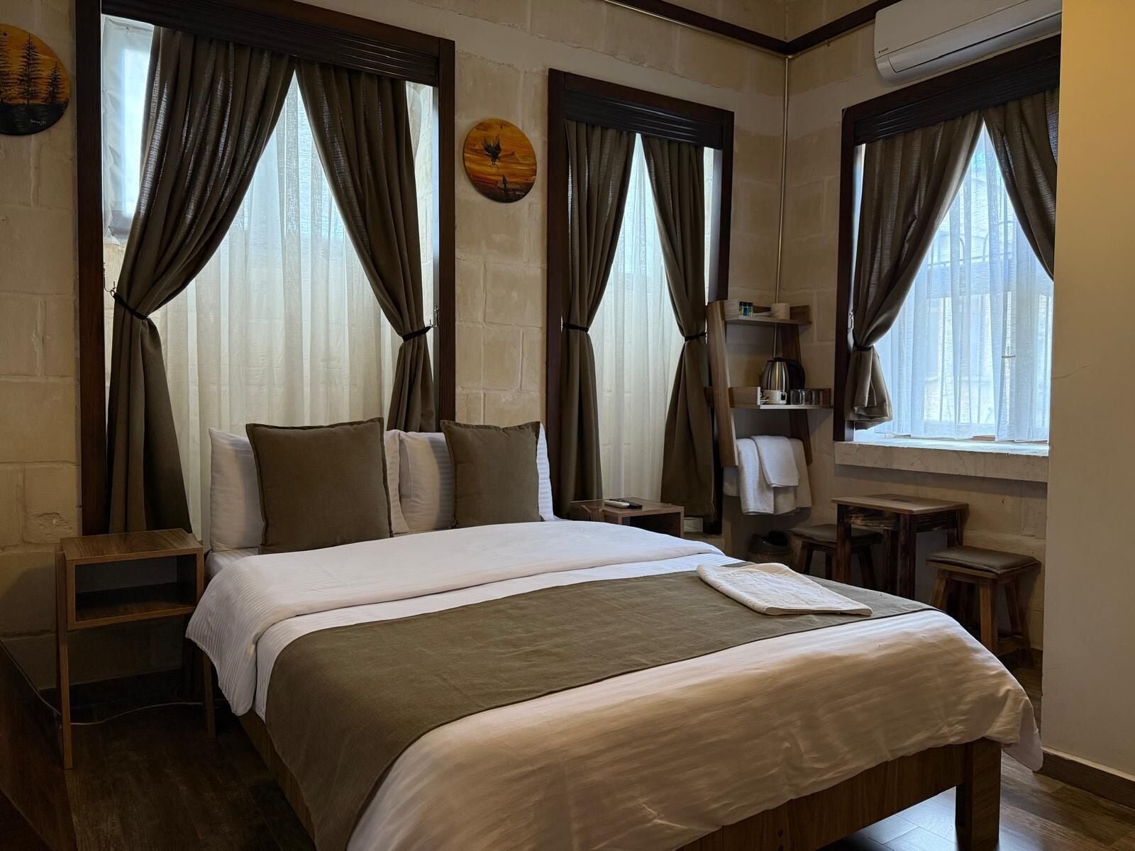 Standard Triple Room, City View | Free WiFi