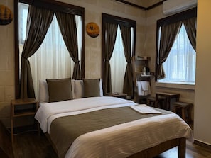 Standard Triple Room, City View | 1 bedroom, free WiFi